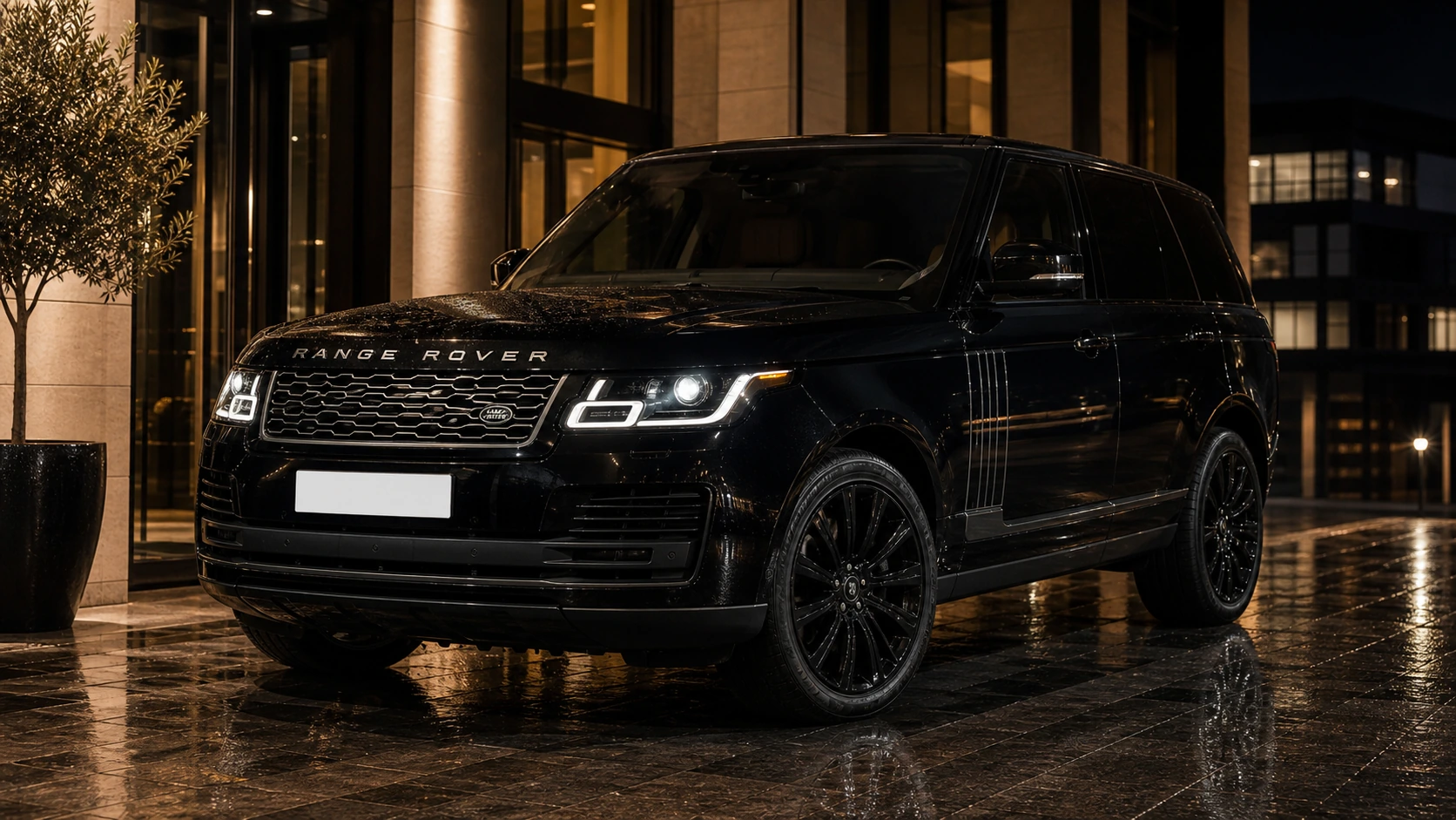 2020 Range Rover Vogue in Santorini Black at an Amman night arrival